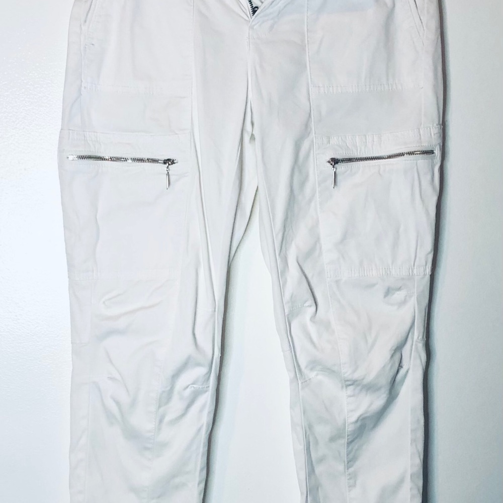 Capris - Picture 6 of 6